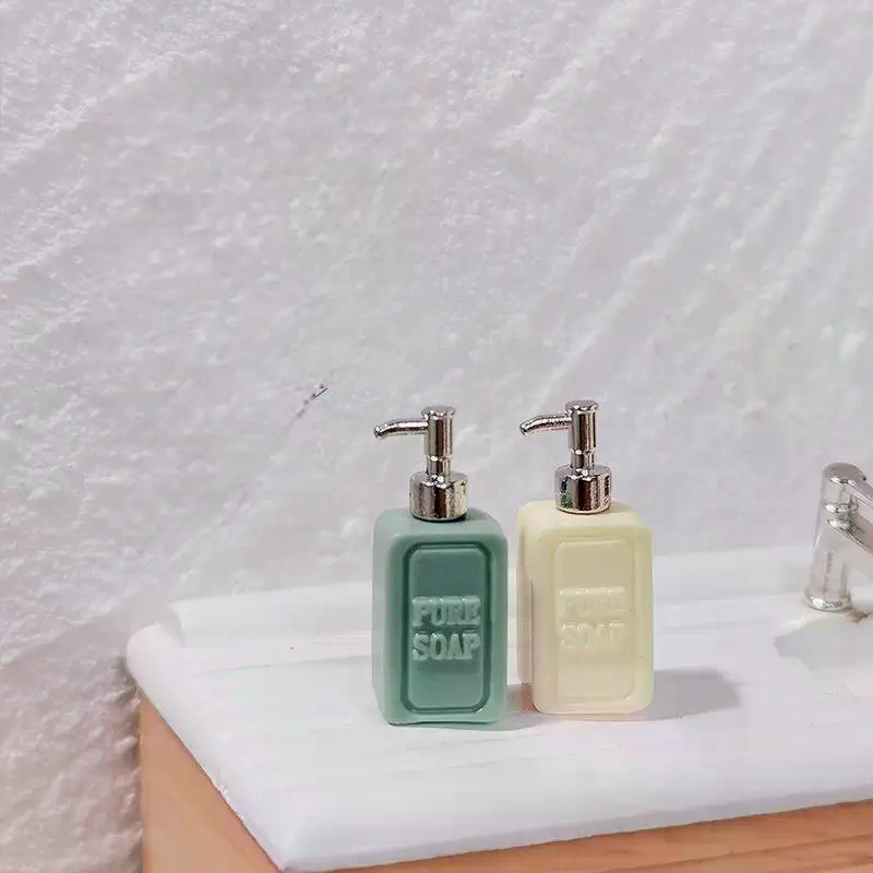 4Pcs Miniature Soap Dispenser  - огляд і ціна Model Kit Fantasy