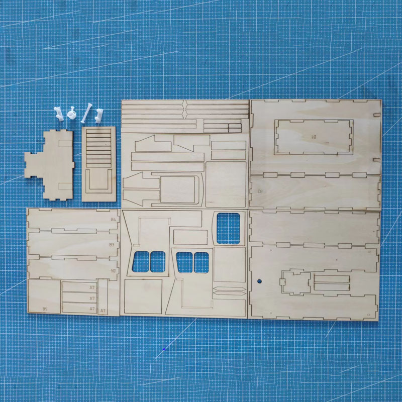 Wooden Box Rescue Boat Model R - огляд і ціна Model Kit Lucario