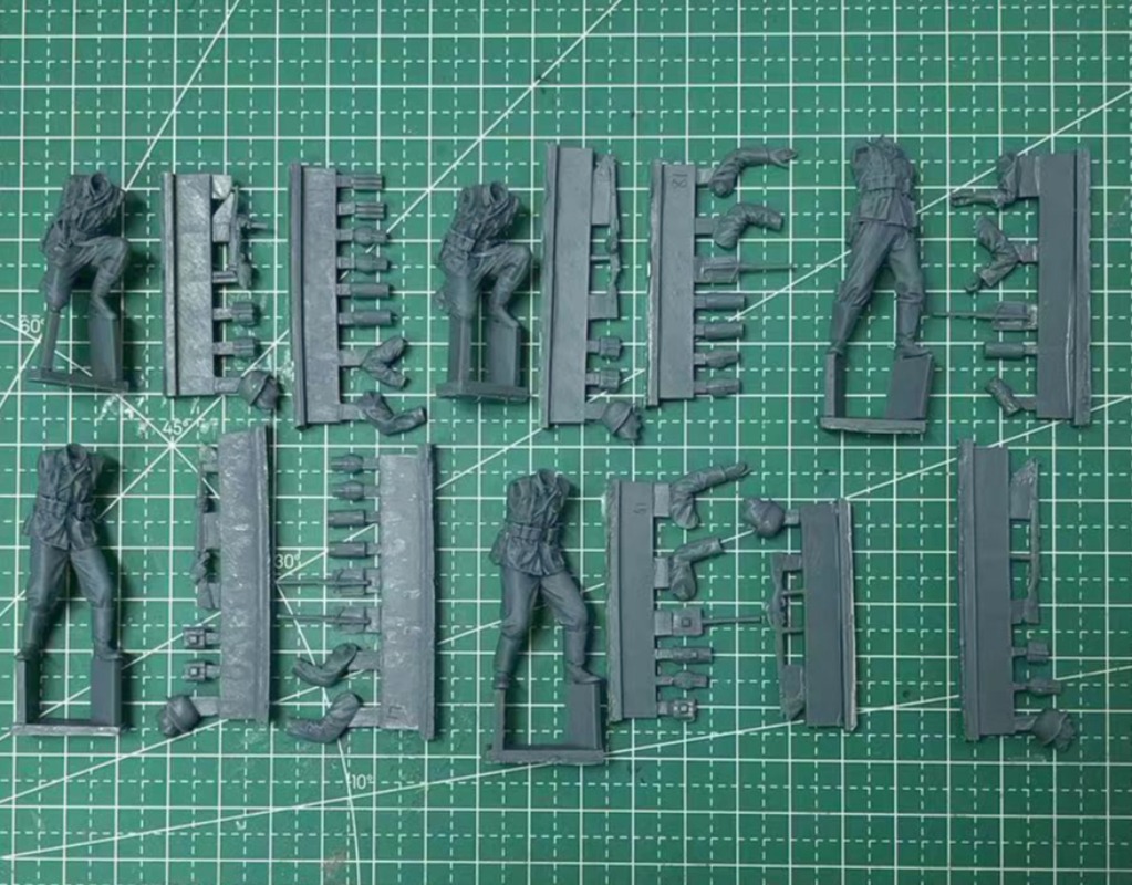 1/35 Scale Resin Figure  Model - огляд і ціна Model Kit Wargreymon