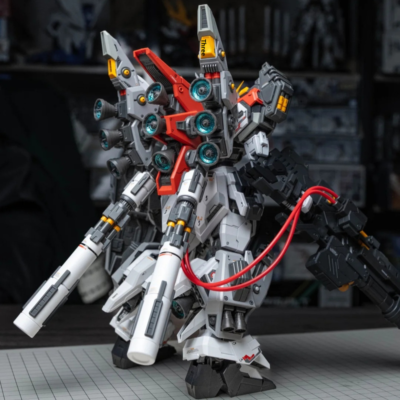 ZZA REGUS GZSS-OX-001 Captain  - огляд і ціна Model Kit Regus