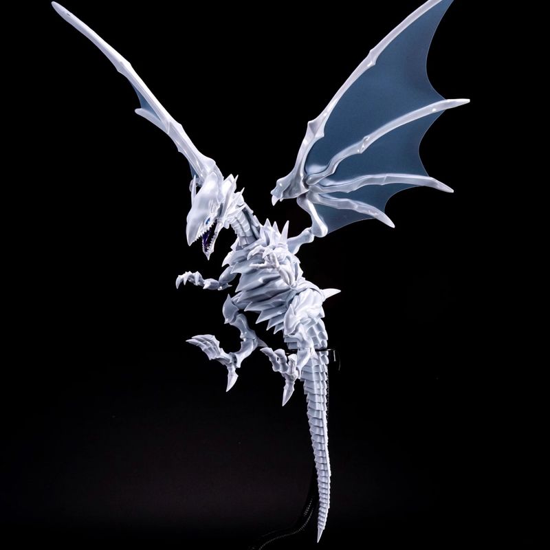 New Yu-Gi-Oh Blue-Eyes White D - огляд і ціна Model Kit Yugioh