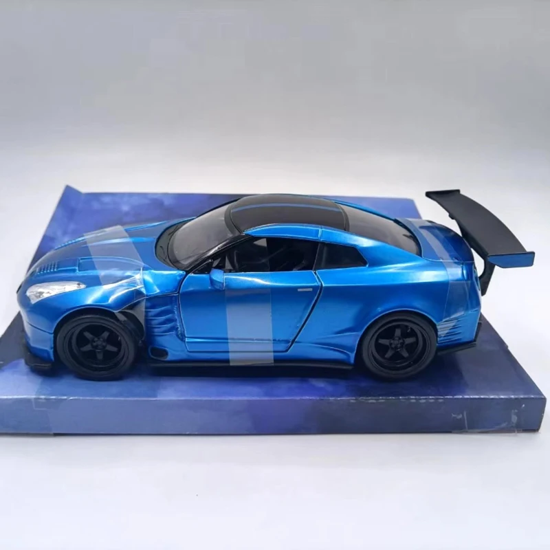 Jada 1:24 Plymouth/Supra/Eclip - огляд і ціна Model Kit Mustang
