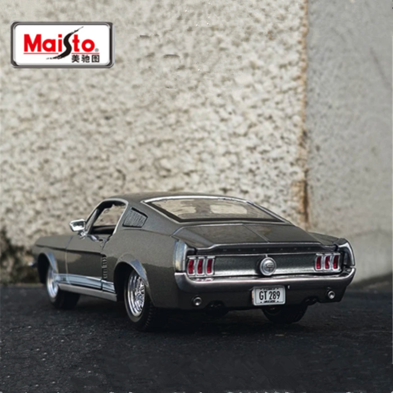Maisto 1:24 Ford Mustang GT 19 - огляд і ціна Model Kit Mustang