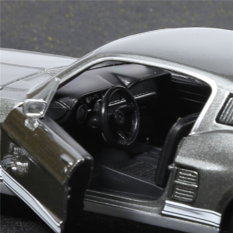 Maisto 1:24 Ford Mustang GT 19 - огляд і ціна Model Kit Mustang