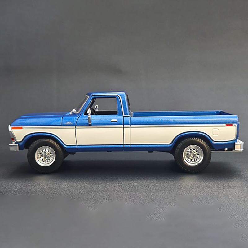 (About 27.6 * 10.5 * 9.7 cm) M - огляд і ціна Model Kit Mustang