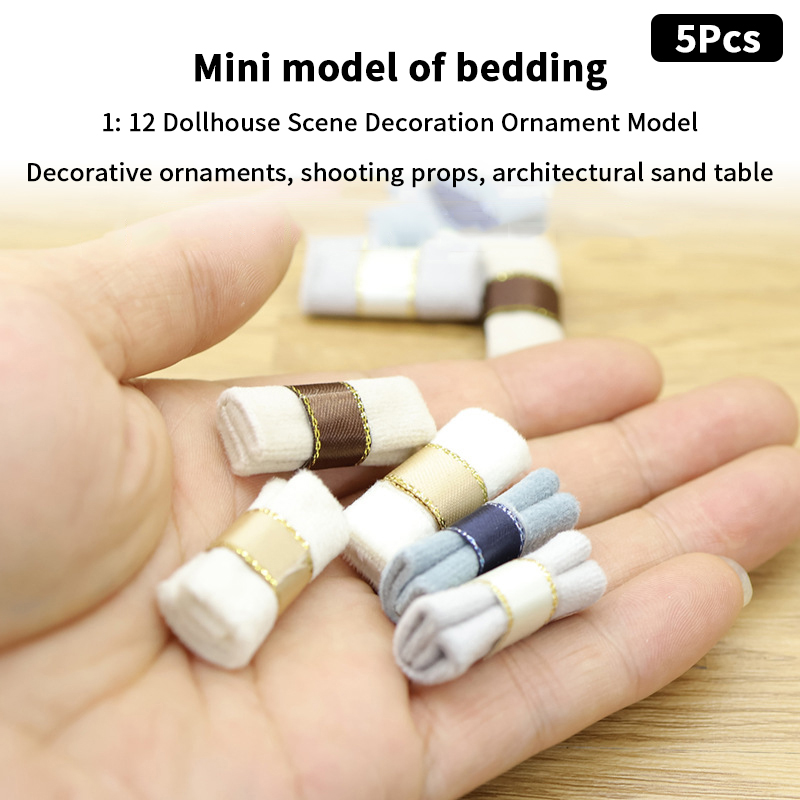 5Pcs 1/12 Dollhouse Mini Quilt - огляд і ціна Model Kit Toy